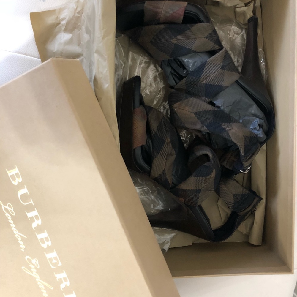 Burberry High Heel Sandal - Picture 7 of 8